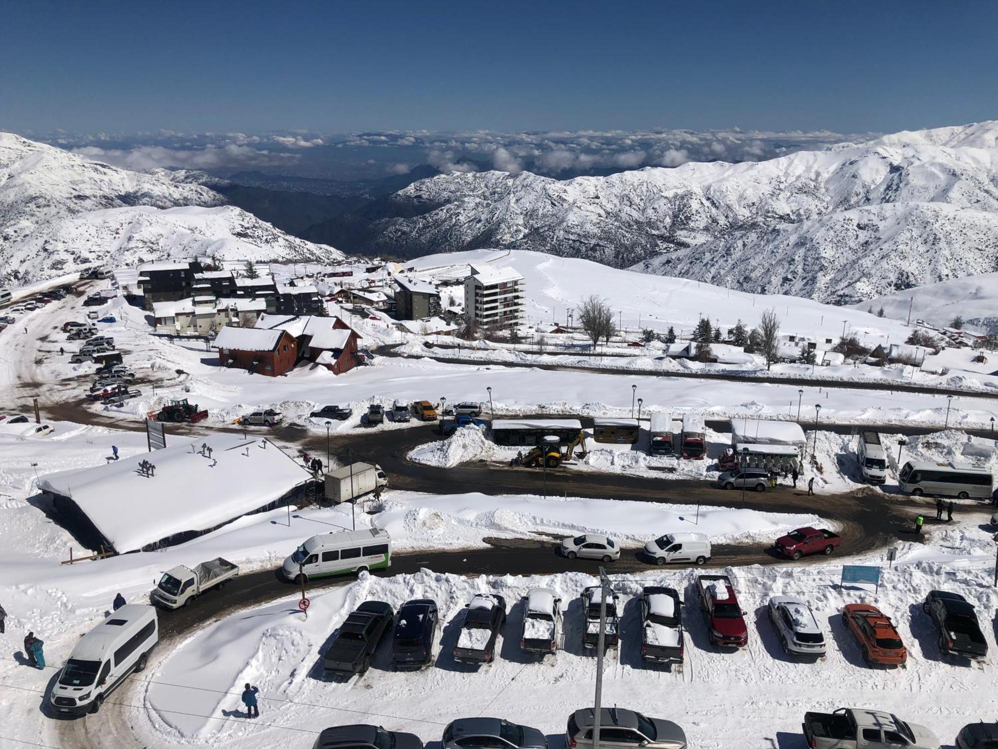 Departamentos Alojamiento Oficial Gran Parador Ski In - Out, Centro De Ski El Colorado, Farellones - Unico Con Descuentos En Servicios Del Centro De Ski 外观 照片